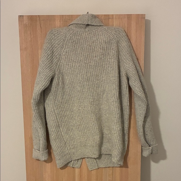 Gap Sweater - Picture 4 of 5